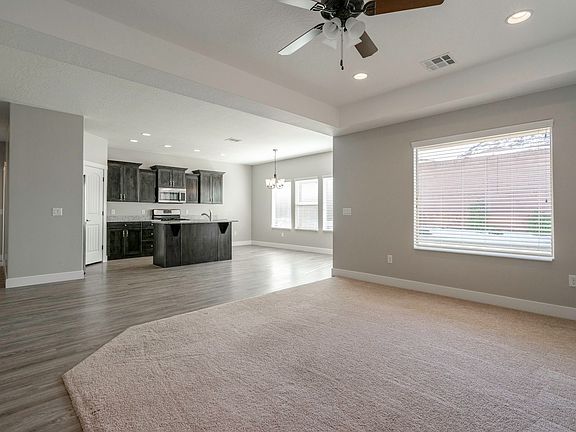 2nd image of 3118 E Tanoak Dr