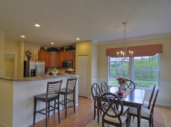 3rd image of 123 White Pine Way