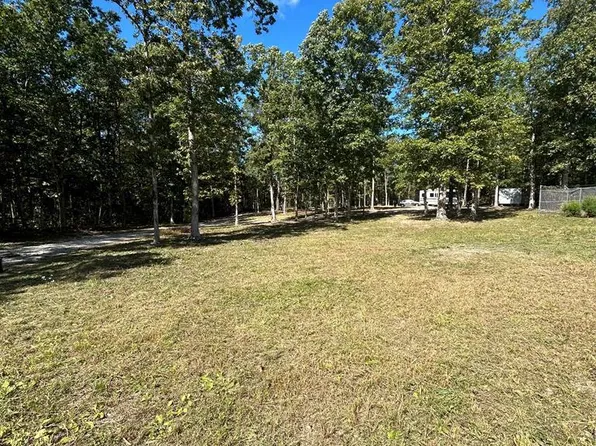 1345 Simmons Rd, Pikeville, TN 37367