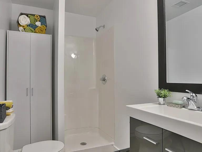 283 Portage Ave — Photo 15