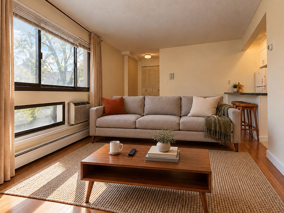 1st image of 83 Trowbridge St