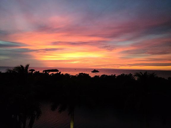 2nd image of 3321 Sunset Key Cir Unit 303