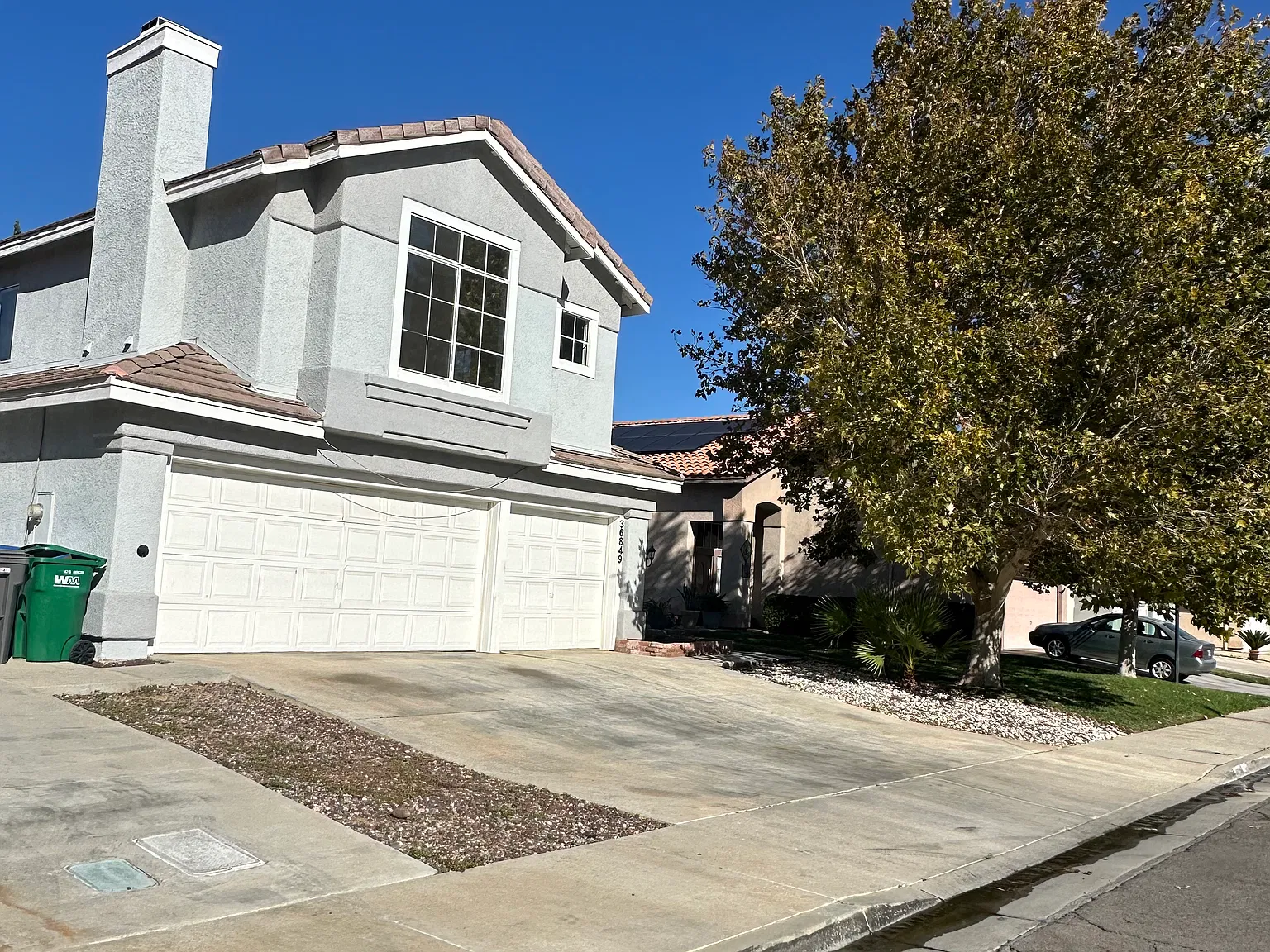 4 bed, 2340 sqft, $3,950 — Photo 1