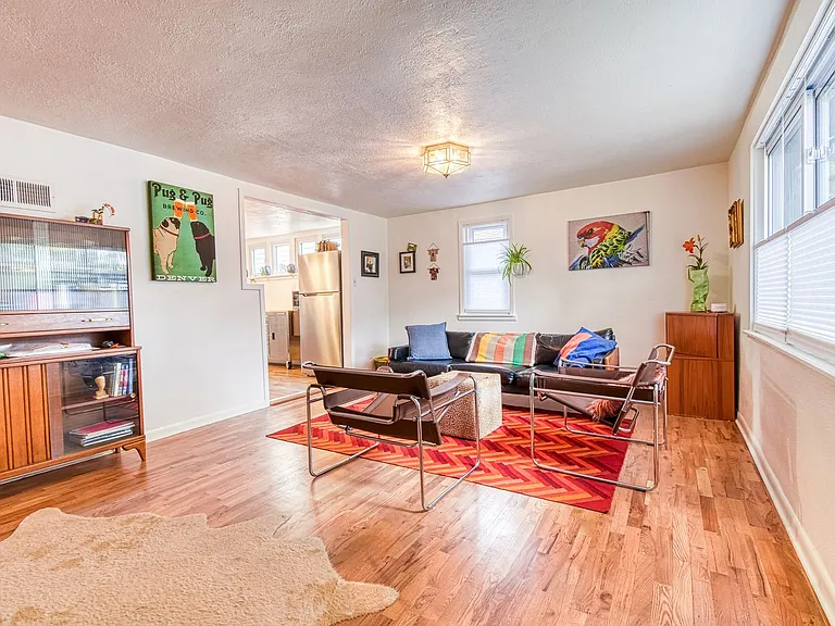 410 Pearl St — Photo 17