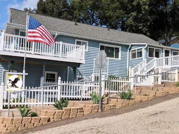 611 S Main St, Alma, WI 54610