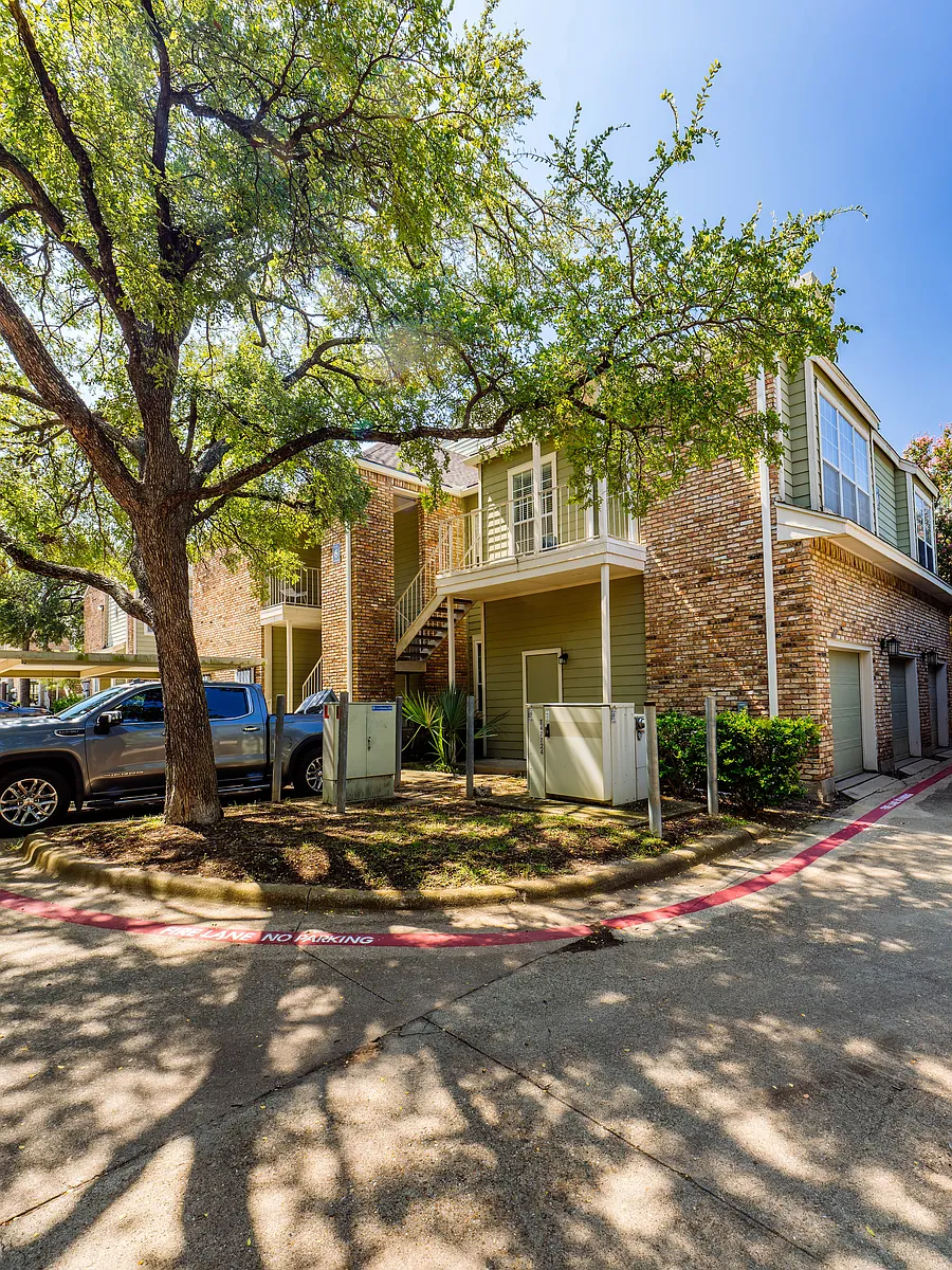 Building Photo - 7151 Gaston Ave #619