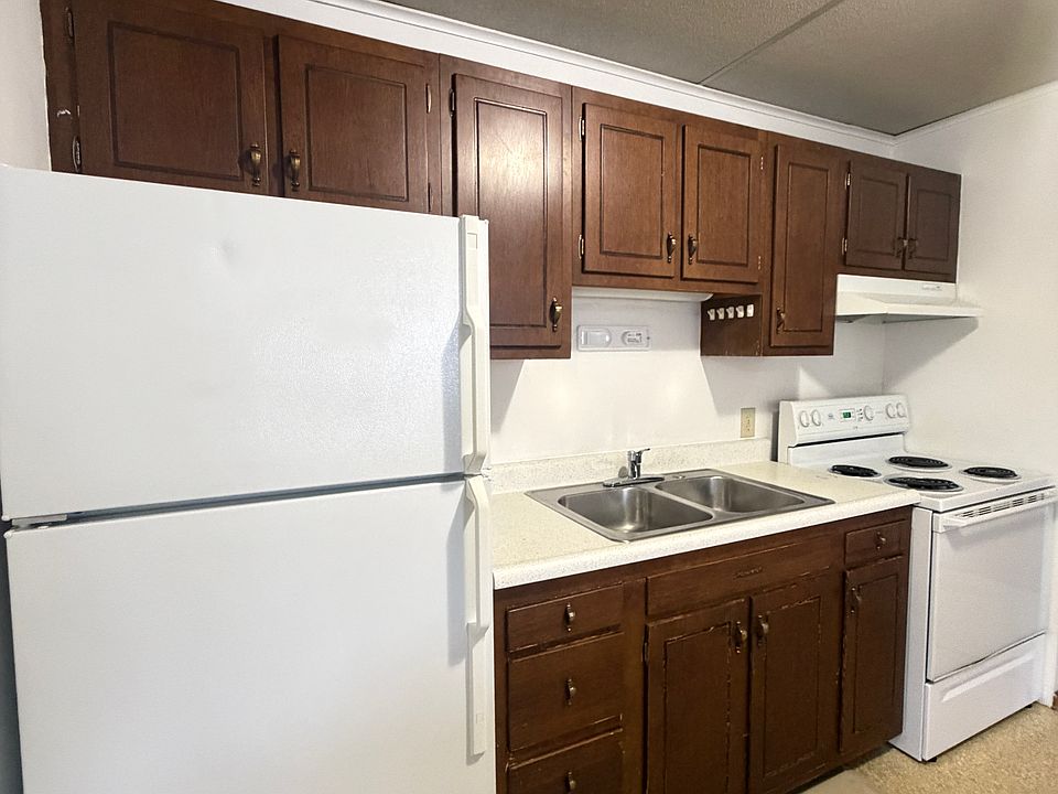 1st image of 929 W 12th Ave APT 3