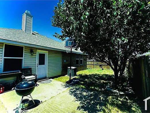 7624 Scarlet View Trl — Photo 5