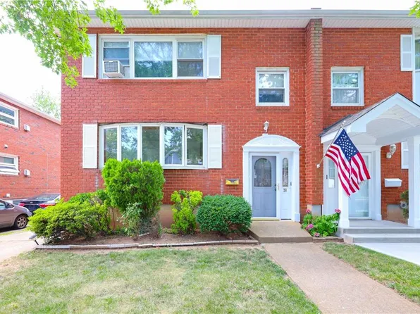 28 N Rhett Ave, Staten Island, NY 10308