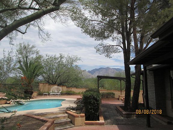 3rd image of 1640 W Caspian Dr