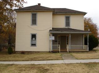 203 W 1st Ave, Garnett, KS 66032