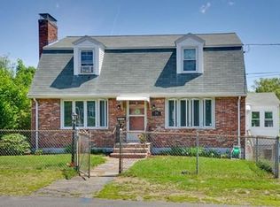 70 Hooper Rd, Dedham, MA 02026