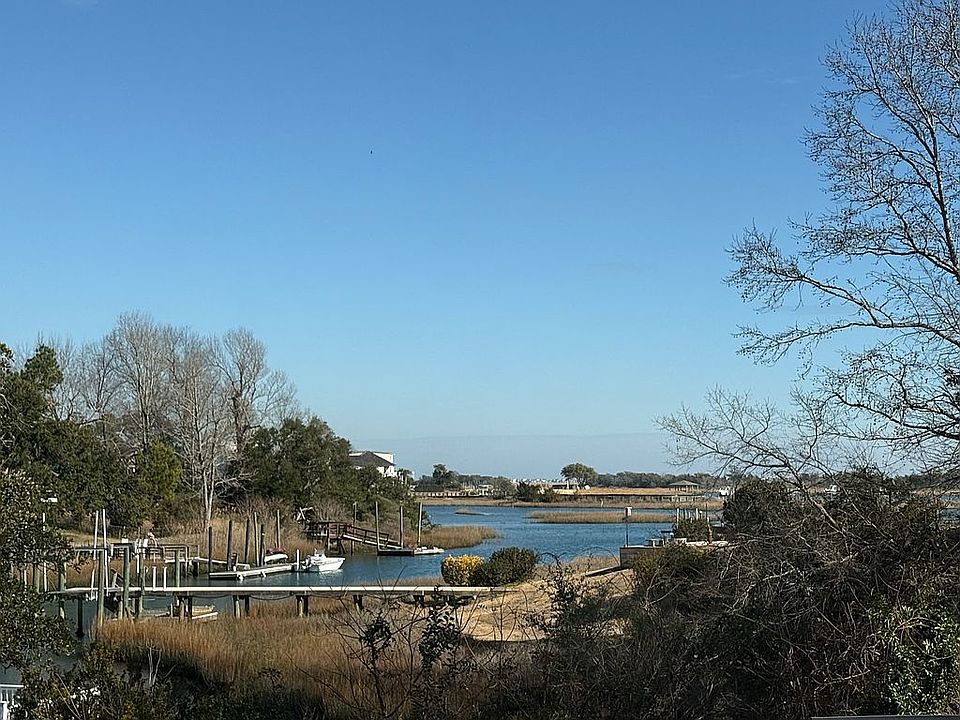 1st image of 667 Hughes Rd