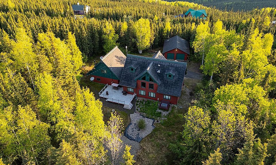 1st image of 652 Goldstreak Rd