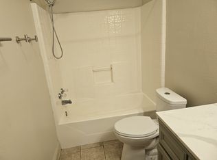 604 W Waco St #2, Ennis, TX 75119