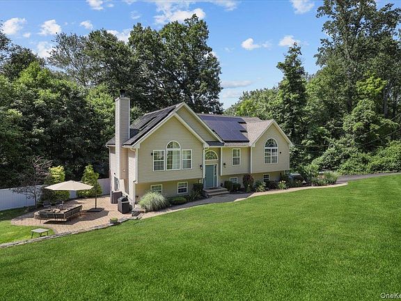 2nd image of 39 New Hill Road