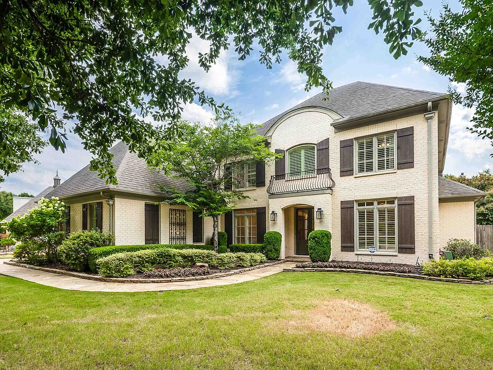 1st image of 1633 Dogwood Creek Dr