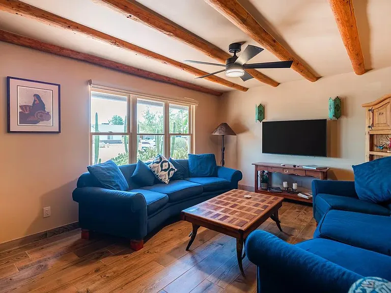5312 E Ludlow Dr — Photo 5