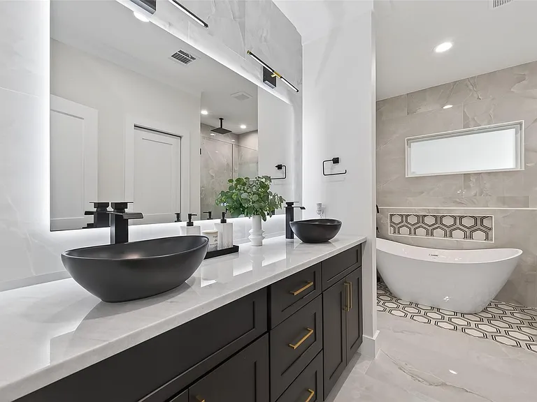 12319 New Jordan Ln — Photo 31