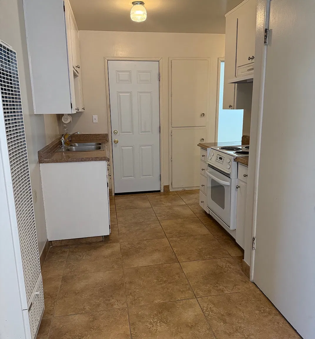 2 bed, $1,750 — Photo 2
