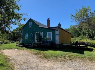 183 Oslo St, Mystic, CT 06355