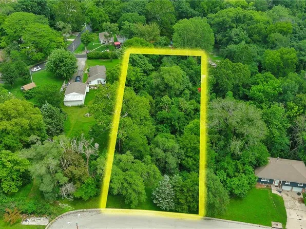 4420 N Drury Ave, Kansas City, MO 64117