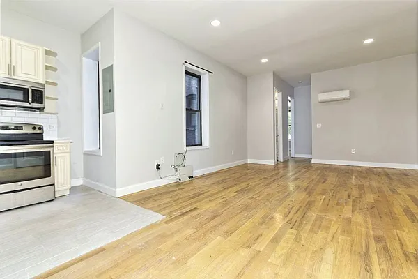 Rented by Oxford Property Group | media 3