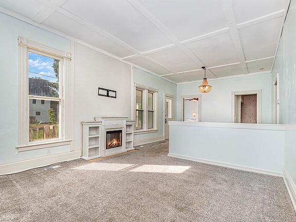 4th image of 305 N Dean St