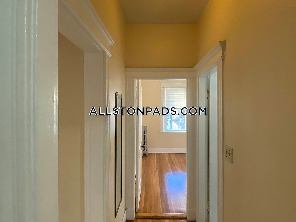 1st image of 4 Price Rd APT 8