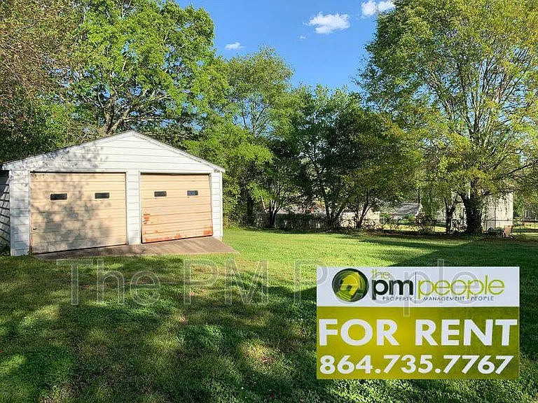 204 Pennwood Ln — Photo 13