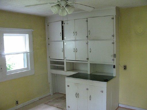 2nd image of 2020 Big Springs Rd