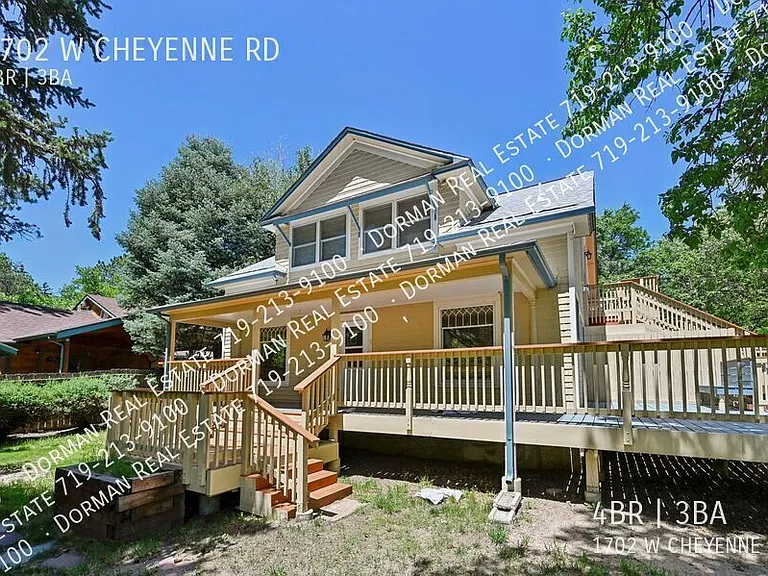 1702 W Cheyenne Rd — Photo 1