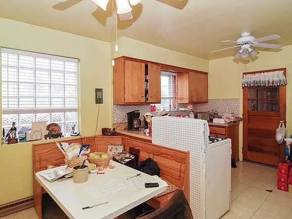 3rd image of 2933 N 72nd Ct