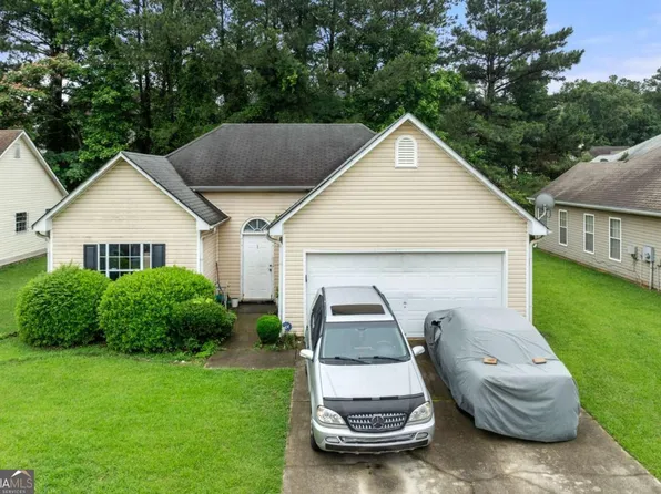 1394 Isleworth Cir, College Park, GA 30349