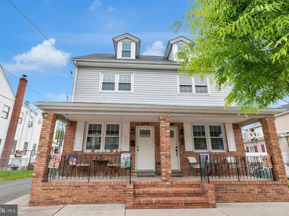 925 Wood St, Bristol, PA 19007