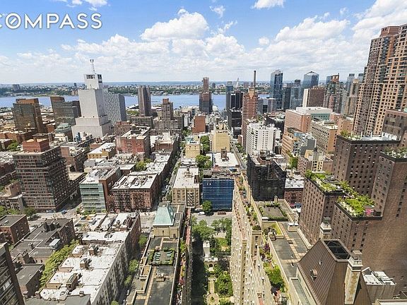 3rd image of 322 W 57th St APT 45B