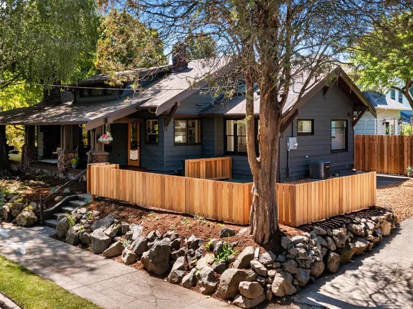 2887 SE Franklin St, Portland, OR 97202