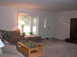 1012 Kenilworth Dr, Wheeling, IL 60090