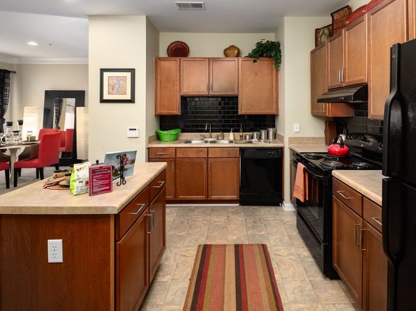 100 Kensington Cir #17202