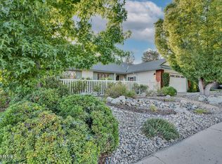83 N Pinewood Ave, Oak Park, CA 91377