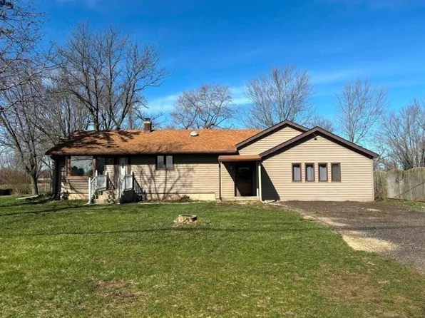 1982 N Meridian Rd, Rockford, IL 61101