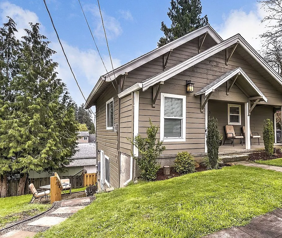 1115 13th St photo 1