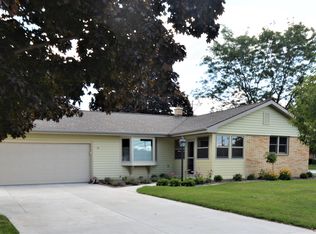 10 Moraine Dr, Elkhart Lake, WI