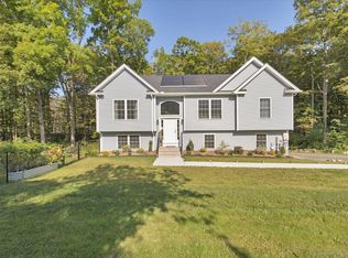 2095 Long Hill Rd, Guilford, CT 06437