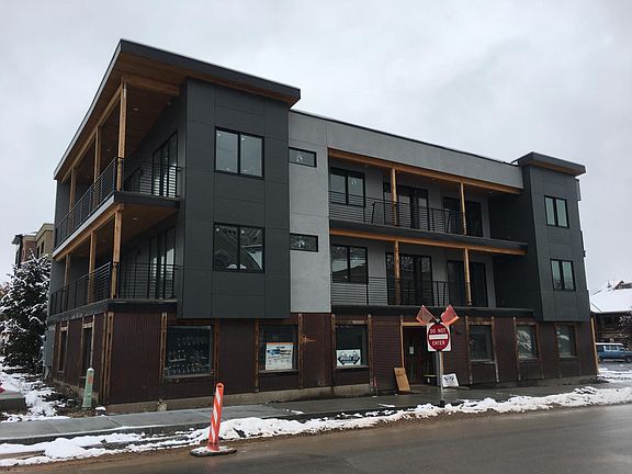 2nd image of 1846 Prospector Ave
