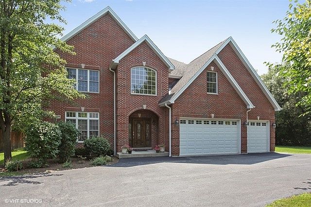 1st image of 1425 Country Ln