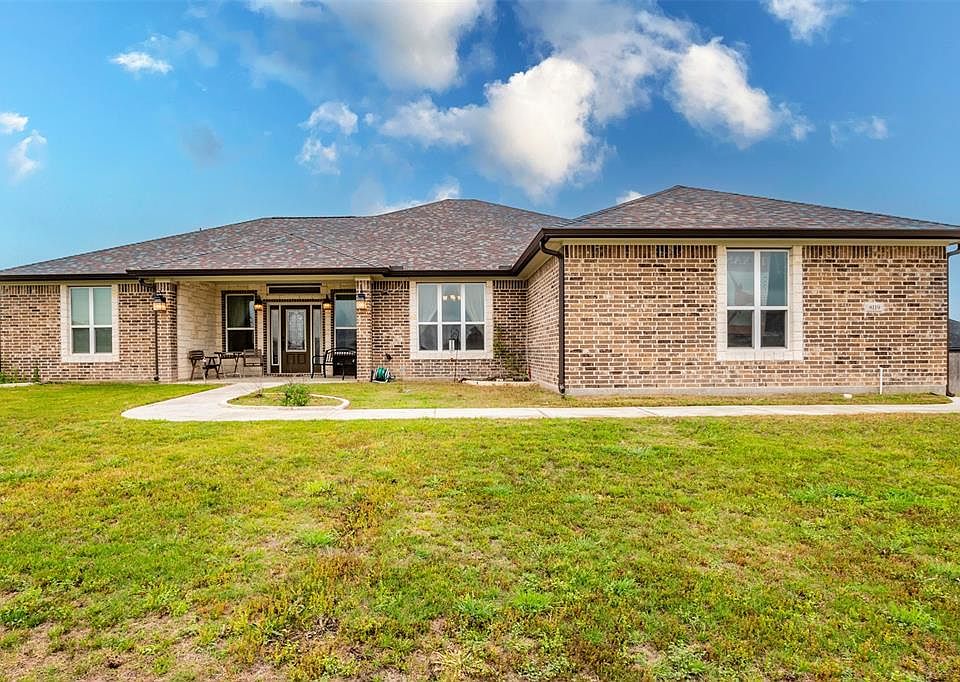 1st image of 8119 Green Hill Dr
