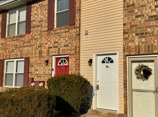 16 Revelle St, New Castle, DE 19720