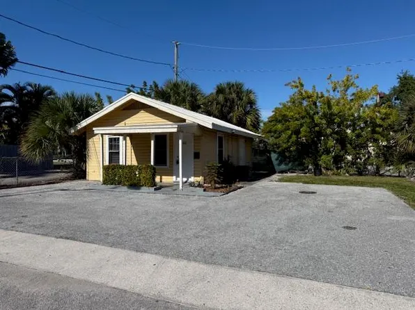 400 Metcalf Ct, West Palm Beach, FL 33407