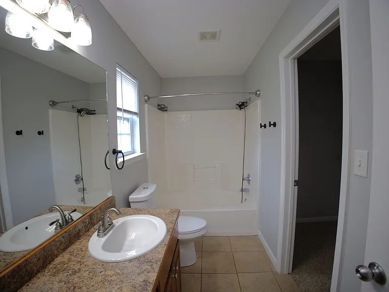 5076 Branch Point Dr — Photo 10